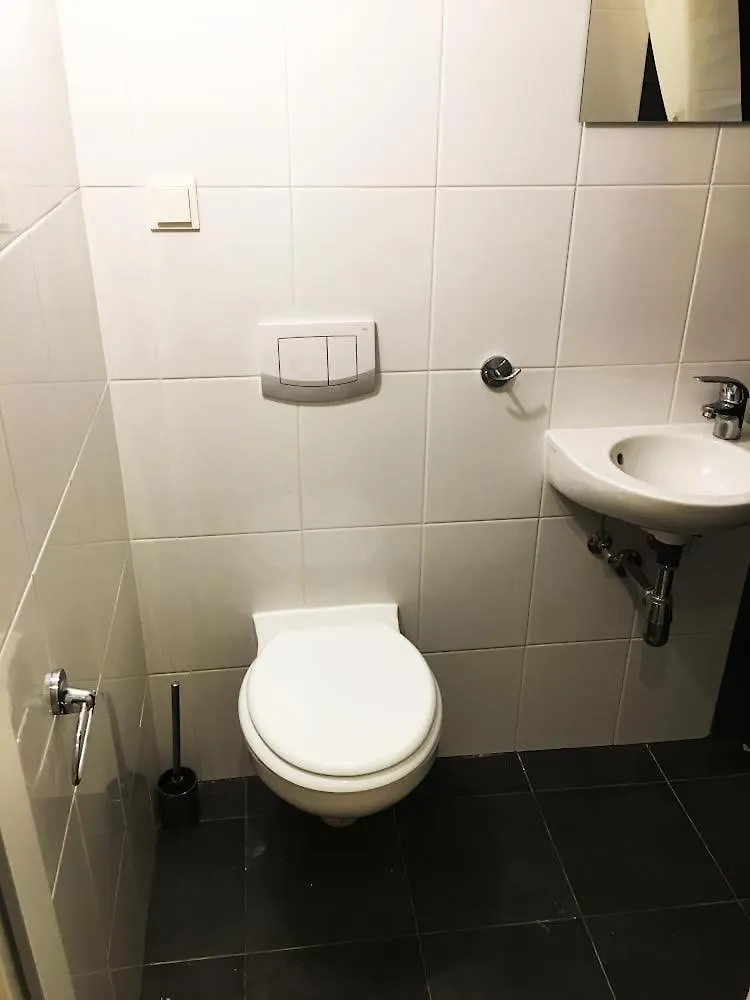 Lofty Garden Stay Vienna Austria