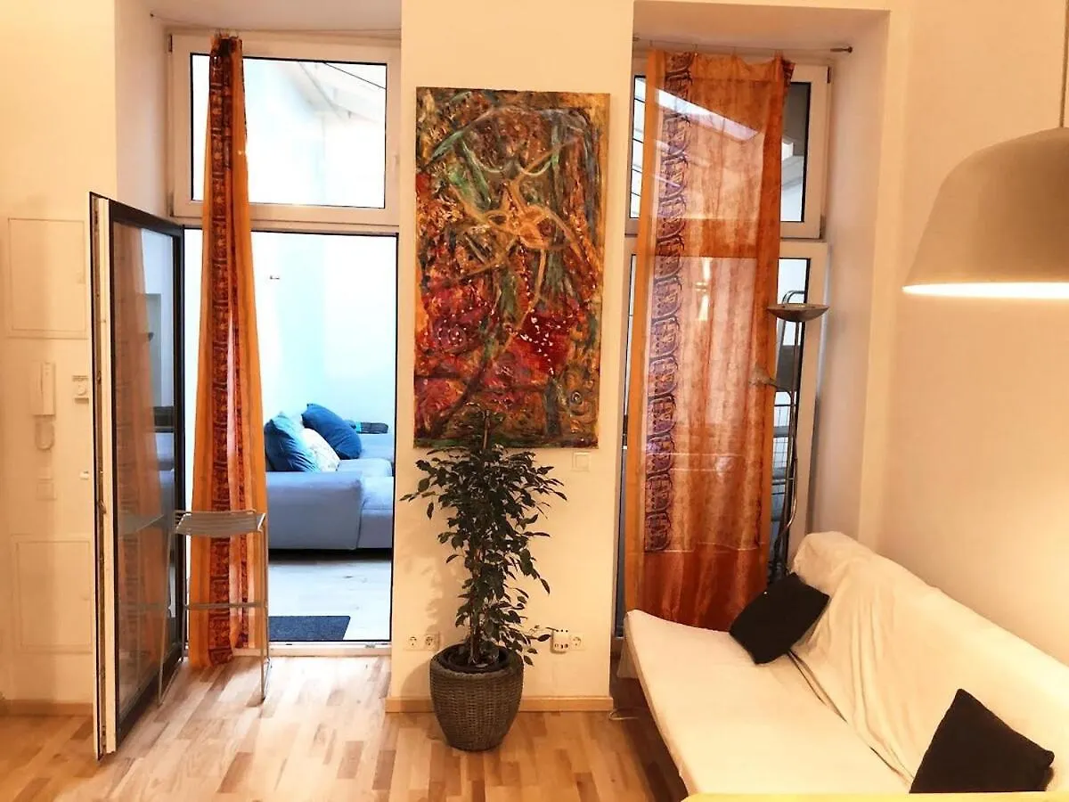 Lofty Garden Stay Vienna